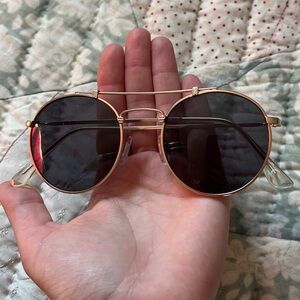 Round Gold Frame Sunglasses vintage